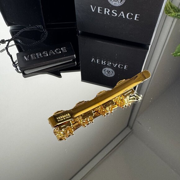 Versace Medusa Tribute Hair Clip - Picture 9 of 9
